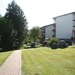 Mit Pool Am *