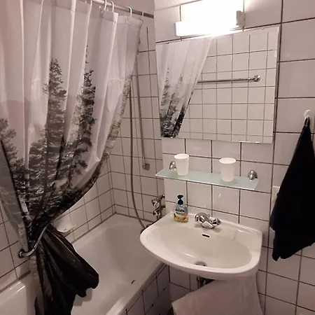 Mit Pool Am *